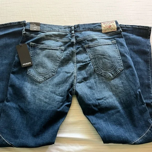 True Religion 36 Rocco Relaxed Skinny Jeans - Picture 3 of 16